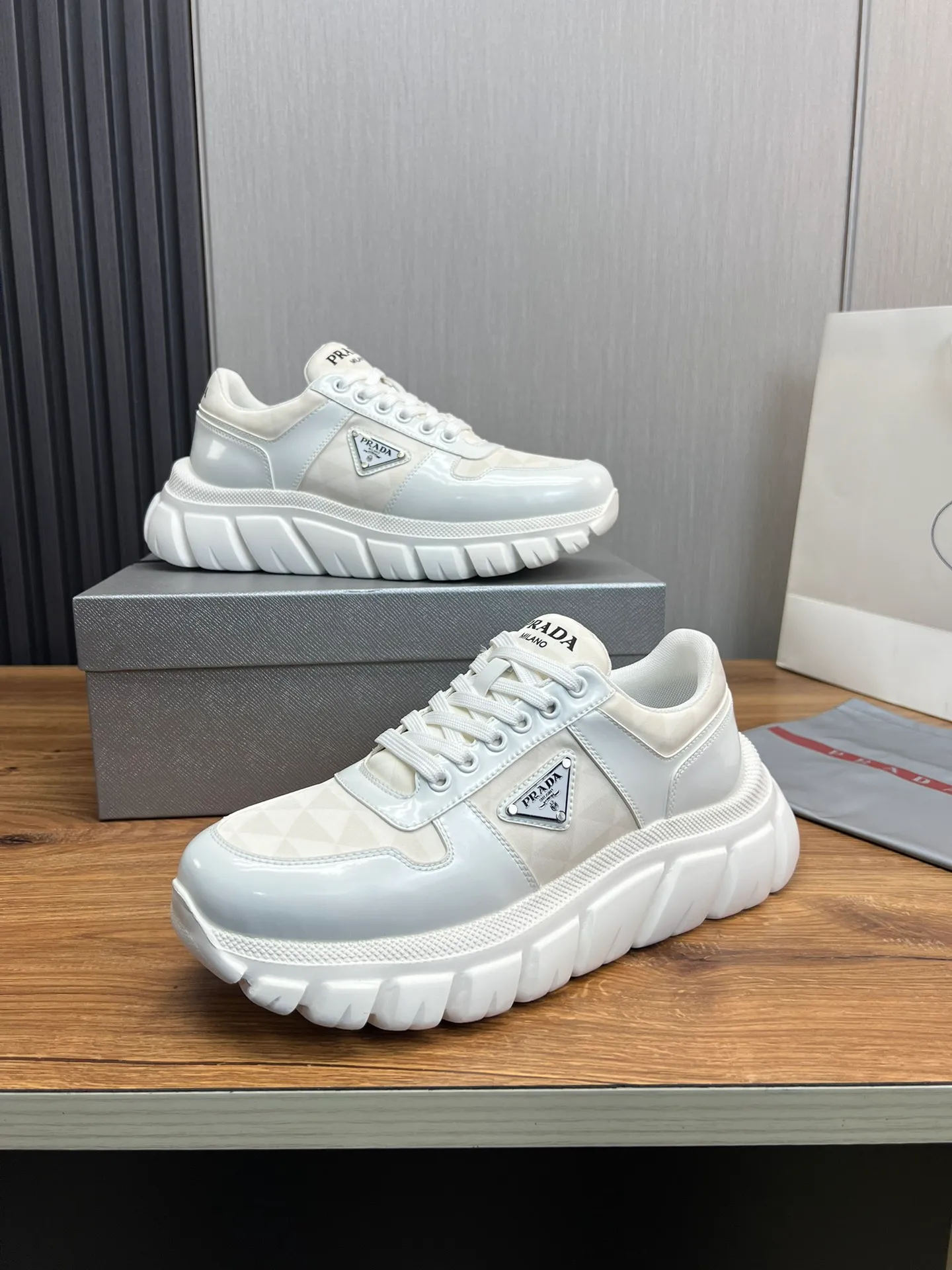 Men's shoes 💰560💰 [PRADA] Men's shoes are popular in the counter, official website is synchronized, 1 high-quality shipment ✔️Original cowhide + cowhide lining, 1🆚1 replica, original sole, 38-45 (45 customized, non-refundable)
